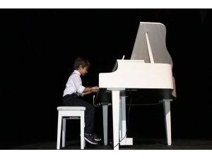 Gezici Çocuk Dünyası Minik Öğrencileri Berkmde Eğlendi