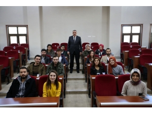 Başkan Toçoğlu Öğrencilerle Bir Araya Geldi