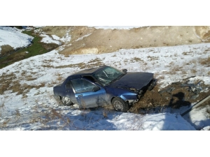Sarıkamış’ta Trafik Kazası: 2 Yaralı