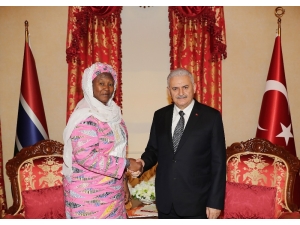 Başbakan Yıldırım, Gambiya Cumhurbaşkanı Yardımcısı İle Bir Araya Geldi