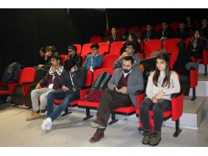 ’Hayatın Kısa İzdüşümü’ Kısa Film Atölyesinde