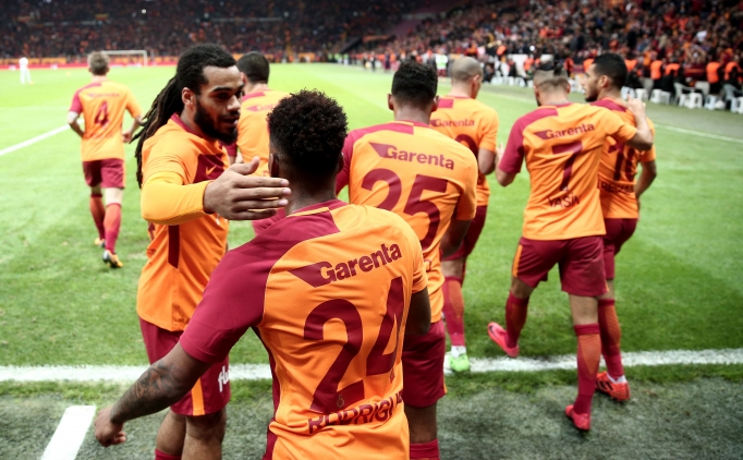 Galatasaray, City'den Denayer'in Tapusunu Alıyor