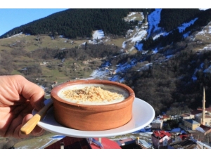 Hamsiköy Sütlacı Coğrafi İşarete Kavuştu, Yöre Esnafı Mutlu Oldu