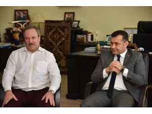 Kardeş Şehrinden Alanya Belediyesi’ne Anlamlı Bağış