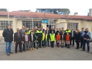 Salihli’de Öğrenciler Ceza Kesecek