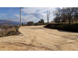 Çeşneli Mahallesinde Yol İyileştirme Çalışması