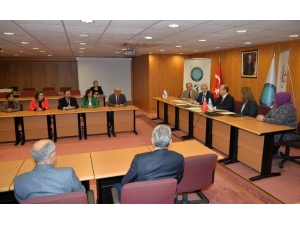 Geleceğin Sağlıkçılarına ‘Hayat’ Bursu