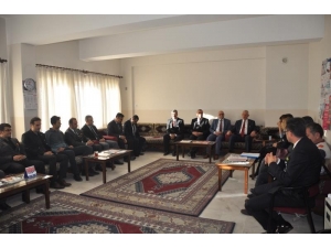 İl Milli Eğitim Müdürü Elmalı Öğrencilerle Bir Araya Geldi