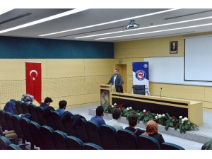 ’Oku! Düşün! Uyan!’ Adlı Konferans Saü’de Düzenlendi