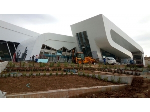 Çayırova Yarı Olimpik Yüzme Havuzu’nda Sona Doğru