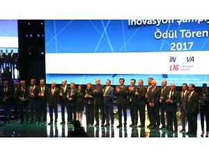 Propolis Üreticisi Bee’o İnovalig Ödülünü Aldı