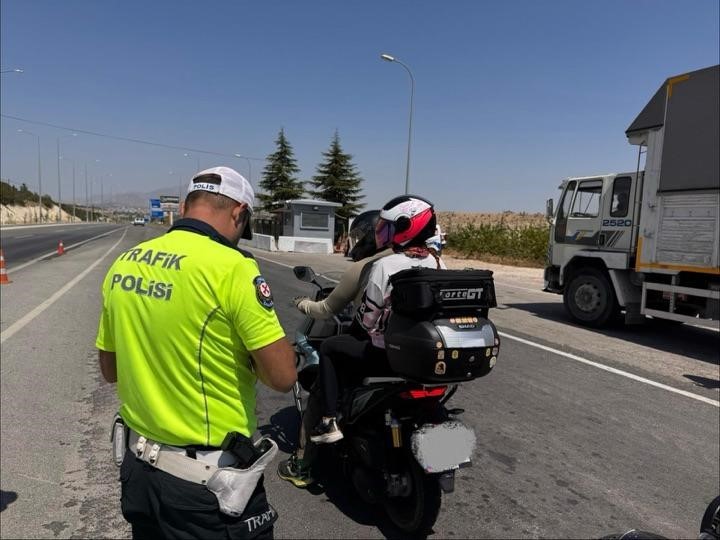 karaman-da-polisin-yakaladigi-7-kisi-tutuklandi