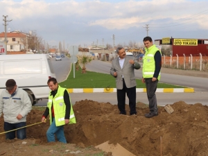 Burhaniye Girişinde Yenileme Çalışmalarına Başlandı