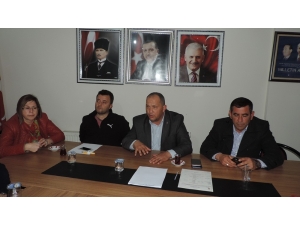 Ak Parti İlçe Başkanı Şentürk: "Chp İlçe Başkanı Özür Dilemeli"