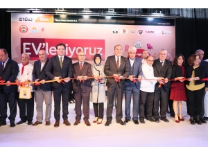 Adana’da ‘Ev’leniyoruz Fuarı’ Açıldı