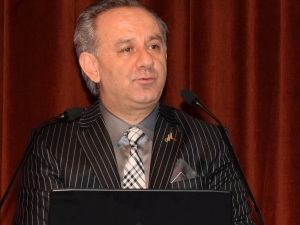 Esogü’de Halka Açık ’Alkolden Kumara Bağımlılık Hakkında Bilmek İstedikleriniz’ Konferansı