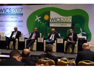 Başkan Ataç Dünya Akıllı Şehirler Zirvesi’nde