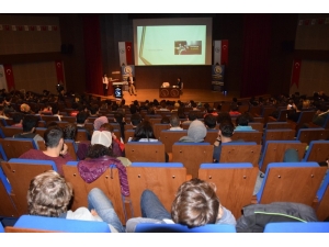 Düzce Üniversitesi’nde “Spor Yaralanmaları” Konferansı Düzenlendi