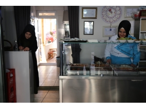 Çocukluk Hayalleri Ko-mek İle Gerçek Oldu