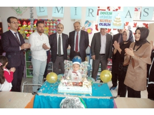 5 Yaşında 10 Ameliyat Geçirdi