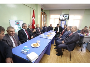 Başkan Karaosmaoğlu, Gebze’de Ticaret Odalarını Ziyaret Etti