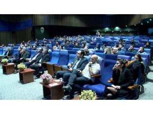 Uşak’ta Geleceğin Ticareti Konuşuldu