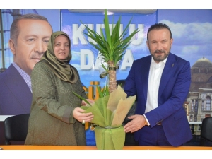 Başkan Doğan’dan Ak Parti İzmit İlçe Kadın Kolları’na Ziyaret