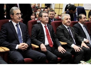 Türk Boğazlarında Yerli Ve Milli Gemi Trafik Sistemi İçin İmzalar Atıldı