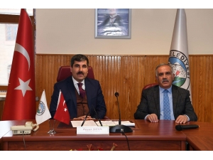 Ak Parti Heyetinden Muş Belediyesine Ziyaret