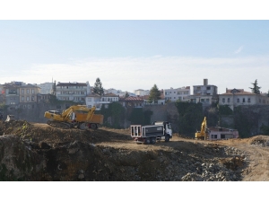 Cudibey Ortaokulu Ve Trabzon Öğretmenevi’nin Yapımına Başlandı