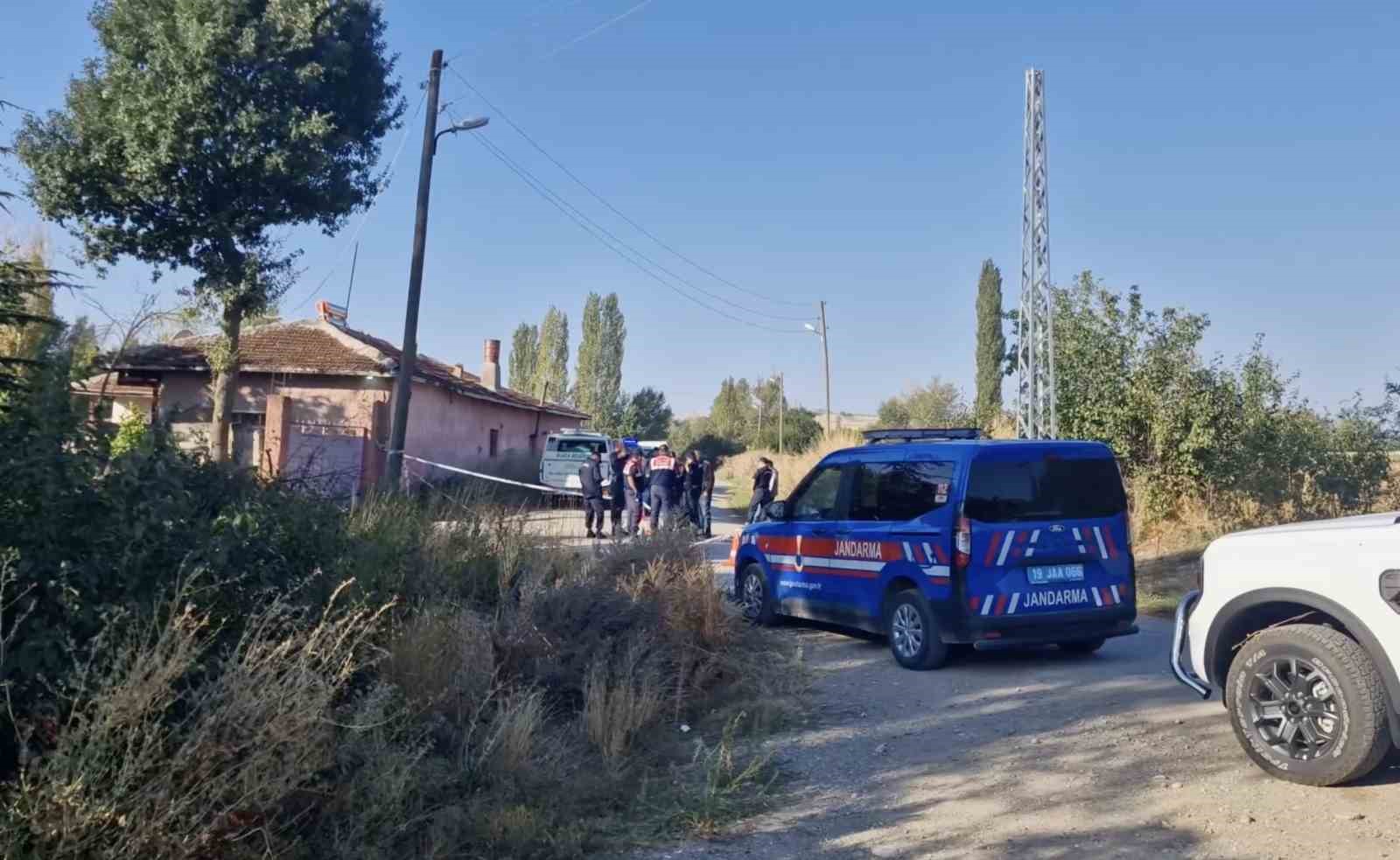 evinin-onunde-cansiz-bedeni-bulundu