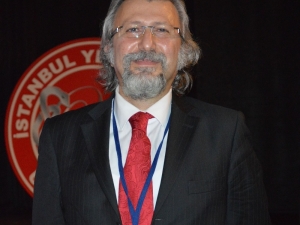 Prof. Dr. Ulutin: “Sağlık Yönetiminde Eğitimli Olmak Kazandırıyor”