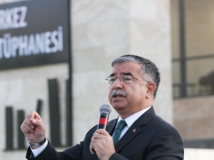 Bakan Yılmaz: “Vardar Ovası’nı Müfredattan Çıkarmadık”