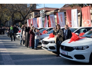 100 Liraya Otomobil Sahibi Oldular