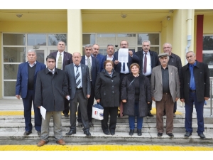 Chp İlçe Başkanı Erayhan Mazbatasını Aldı