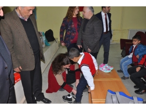 İslahiye Cumhuriyet İlkokulu Öğrencilerinden Kardeş Okula Yardım Kampanyası