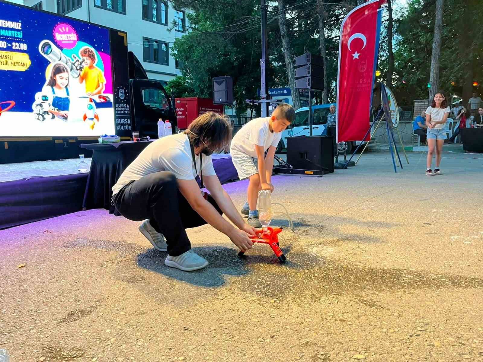 orhaneli-de-mobilfest-ile-bilim-dolu-gece