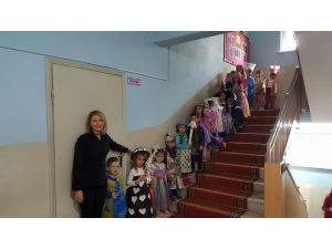 Başkan Yalçın, Minik Öğrencilerin Etkinliğine Katıldı