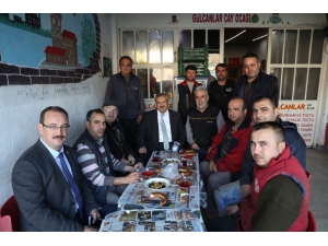 Başkan Uysal, Esnaflarla Kahvaltı Yaptı