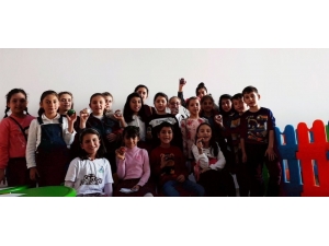 Kartepe Belediyesi Çocuk Kulübü Hayallerini Taşa Resmetti