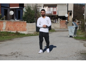 10 Senedir Çektiği Kemik İltihabından Kurtulmak İstiyor