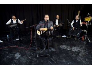 Çukurhisar’da Halk Müziği Konseri