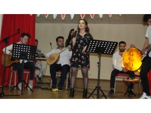 Üniversiteli Gençler, Sınavlar Öncesi Moral Depoladı