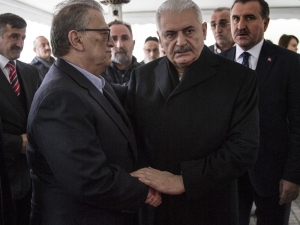 Başbakan Yıldırım, Mesut Yılmaz’a Taziye Ziyaretinde Bulundu