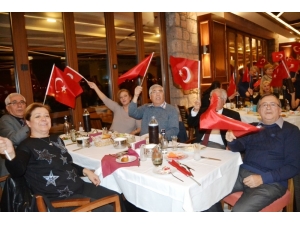 Mesut Duran Korosu’ndan 2017’ye Konserli Yemekle Veda