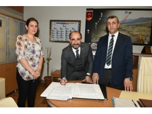 Hümahatun Evleri Hak Sahiplerine Başkan Edebali’den Müjde