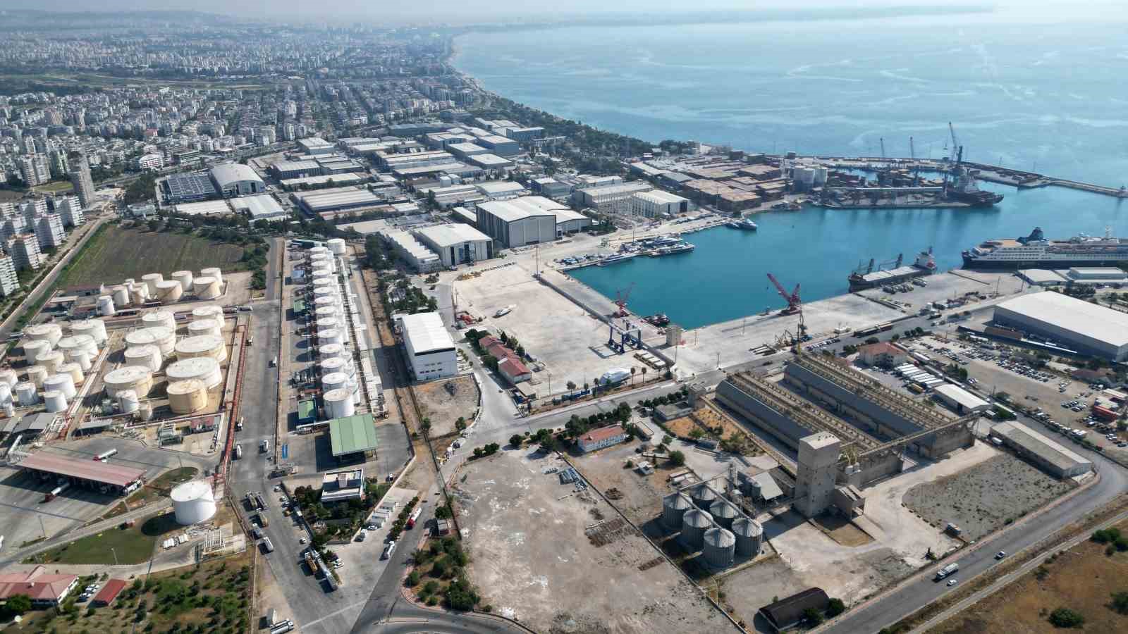 antalya-serbest-bolgesi-nden-temmuz-ayinda-guclu-buyume