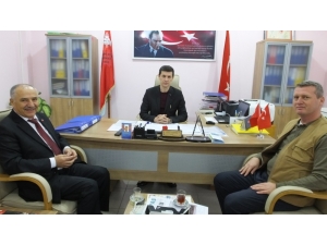 Burhaniye’de Hürriyet Ortaokulu Müdürü Bilgin’den Mesleki Eğitim Merkezine Veda Ziyareti