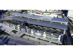 Gebze’de Modern Dükkanlar Satışa Çıkıyor