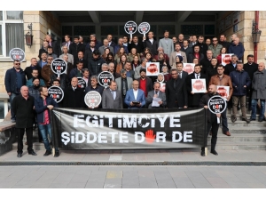 Eğitim Sendikaları Öğretmenlere Şiddeti Kınadı